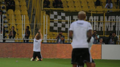 Caner maç öncesi taraftarı şaşırttı