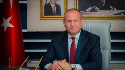 AKP'li Düzce Belediye Başkanı Mehmet Keleş istifa etti