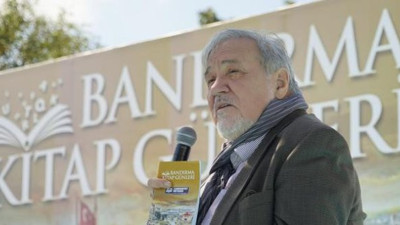 İlber Ortaylı: "İkide bir program değiştirerek..."