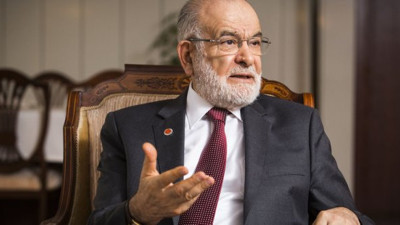 Karamollaoğlu: "Artık milletvekillleri de konuşamayacak"