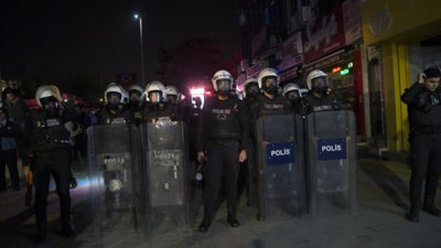 Bakırköy'de büfe yıkımı gerginliği