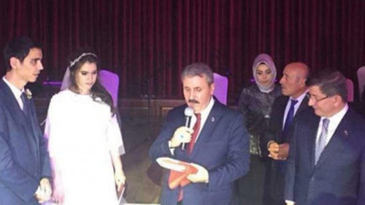 Muhsin Yazıcıoğlu’nun oğlu evlendi