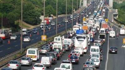 FSM'de iki şerit trafiğe kapatıldı