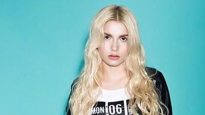 Aleyna Tilki'den Gomis'e sürpriz