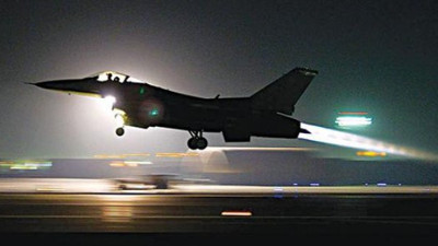 Darbeci pilotlar uçuş tazminatı istedi