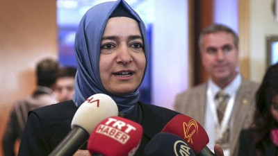 Bakan Kaya: "Terörden yana mısınız?"