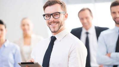 Yabancı, yerli çalışandan fazla ücret alıyor