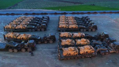 Afrin sınırına askeri sevkiyat sürüyor
