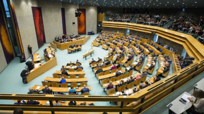 Hollanda Parlamentosu'n sözde 'Ermeni soykırımı'nı tanıyacak