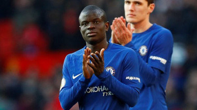 Chelsea'de Astori alarmı