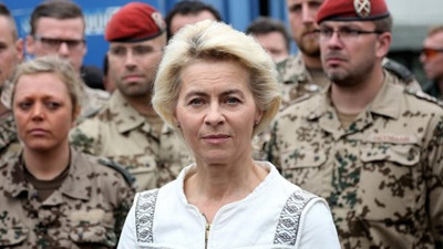 Alman Savunma Bakanı, "Peşmergeleri eğitmek büyük başarı"