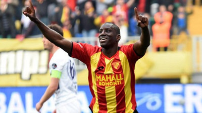 Demba ba'nın kaçırdığı gol ortalığı karıştırdı