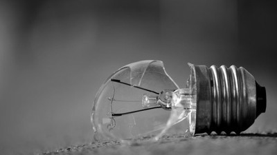 Yeni Şafak yazarı: "AKP'den sadakat ve yakalık ayırt edilemiyor"