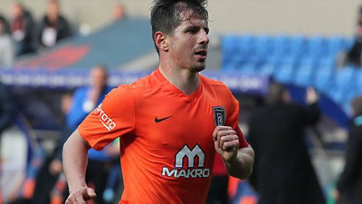 Emre Belözoğlu Fenerbahçe'ye dönüyor