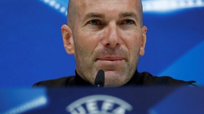 Zinedine Zidane istifa etti