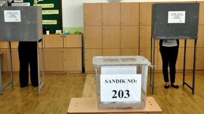 Oy kullanmaya geldiler tutuklandılar