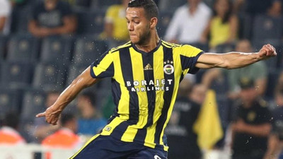 Monaco gözünü Josef’e dikti