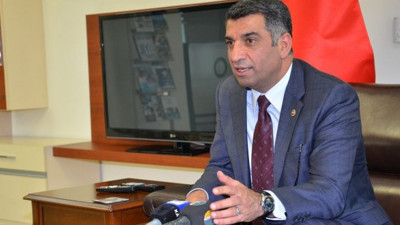 CHP’li Erol oturma eyleminden vazgeçti