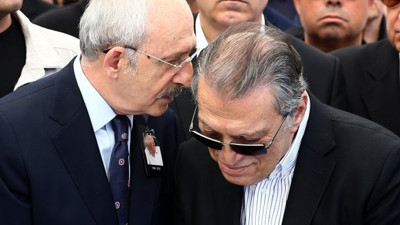 Şarık Tara son yolcuğuna uğurlandı