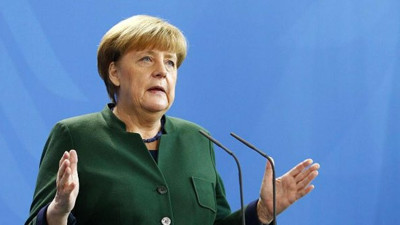 Merkel'den mülteci çıkışı