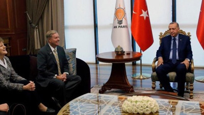 ABD, papaz için her yolu deniyor