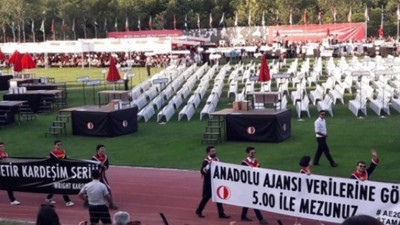 ODTÜ’de pankart taşıyan 3 öğrenciye gözaltı