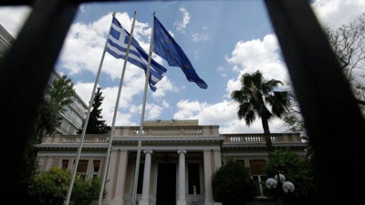 Yunanistan, 2 Rus diplomatı sınırdışı etti