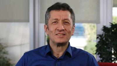 Milli Eğitim Bakanı Selçuk hisselerini devretti