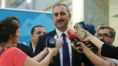 Bakan Gül: "Çocuklar icra yolu ile alınmayacak"
