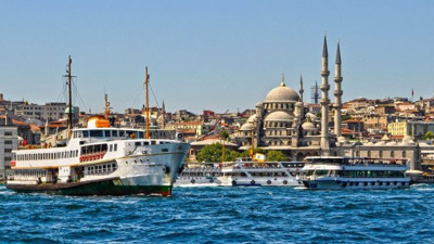 “İstanbul’da birçok belediye borç batağında”