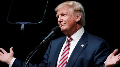 Trump’tan bir duvar da İspanya’ya