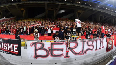 Endonezya’da lig maçları askıya alındı