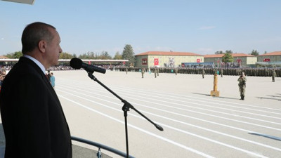 Erdoğan'dan askerlik yorumu: "Çok büyük kayıp"