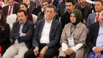 Milli Eğitim Bakanı Selçuk: Çocuklarımızı oyalıyorlar