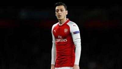 Mesut Özil, rekor teklifi reddetti!