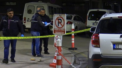 Acil servis önünde silahlı kavga