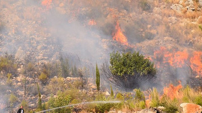 Antalya'da dağlık alanda yangın
