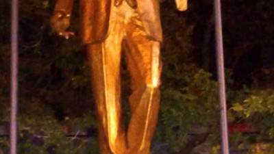 Antalya’daki Atatürk heykeline saldıranlara gözaltı