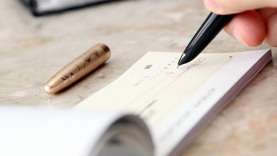 Karşılıksız çekte patlama!