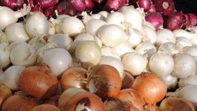 "Soğan depolarını basarak ekonomiyi düzeltemezsiniz"