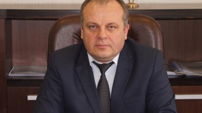 FETÖ'den aranan yönetmenin ağabeyi, AKP'den aday adayı!