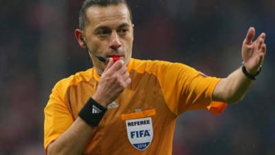 Beşiktaş-Galatasaray derbisi Cüneyt Çakır'a