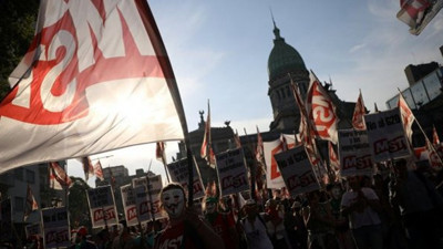 Arjantin'de G-20 harcamalarına protesto!