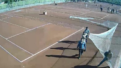 Mahalleli, 5 yıldızlı otelin tesislerini yıktı