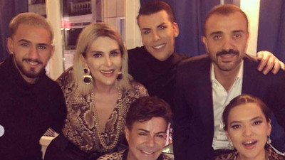 Demet Akalın Okan Kurt ile barışmasını böyle kutladı!