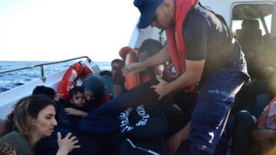 İzmir'de 44 düzensiz göçmen yakalandı
