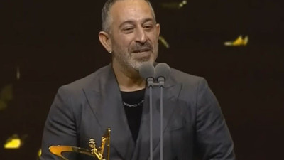 Cem Yılmaz Altın Kelebek'e damgasını vurdu!