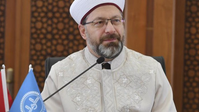 Ali Erbaş'tan camilerde gençlik kolu oluşturulması talimatı!