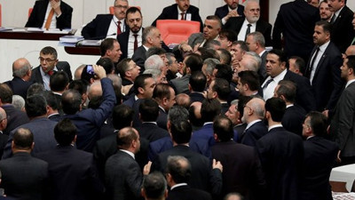 İYİ Partili Yasin Öztürk, Meclis'teki tartışmayı anlattı!