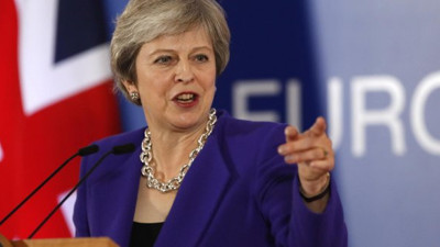 Theresa May için güven oylaması!